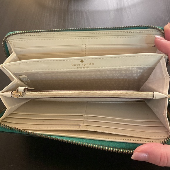 Kate spade wallet - Picture 3 of 4